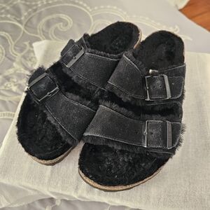 Birkenstock ARIZONA Shearling BLACK Suede Sandals - Size L9/M7/EU40